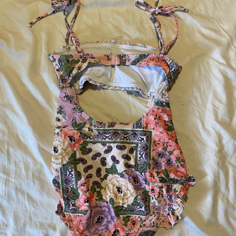 True Craft Multicolor Ruffled Bikini - Picture 5 of 6